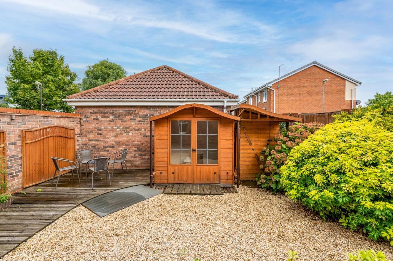 Pass The Keys Charming Cottage Near Clifton Moor 요크 외부 사진