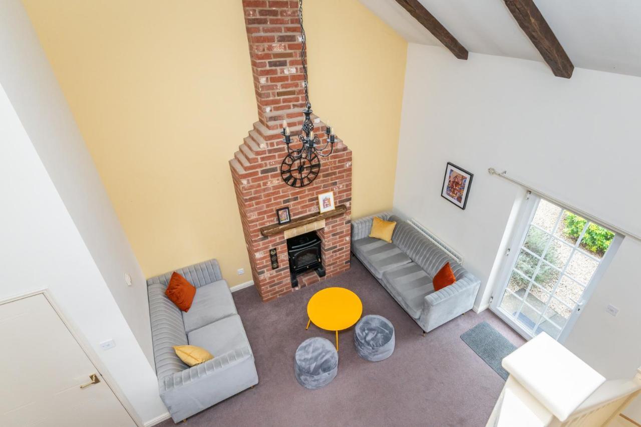 Pass The Keys Charming Cottage Near Clifton Moor 요크 외부 사진