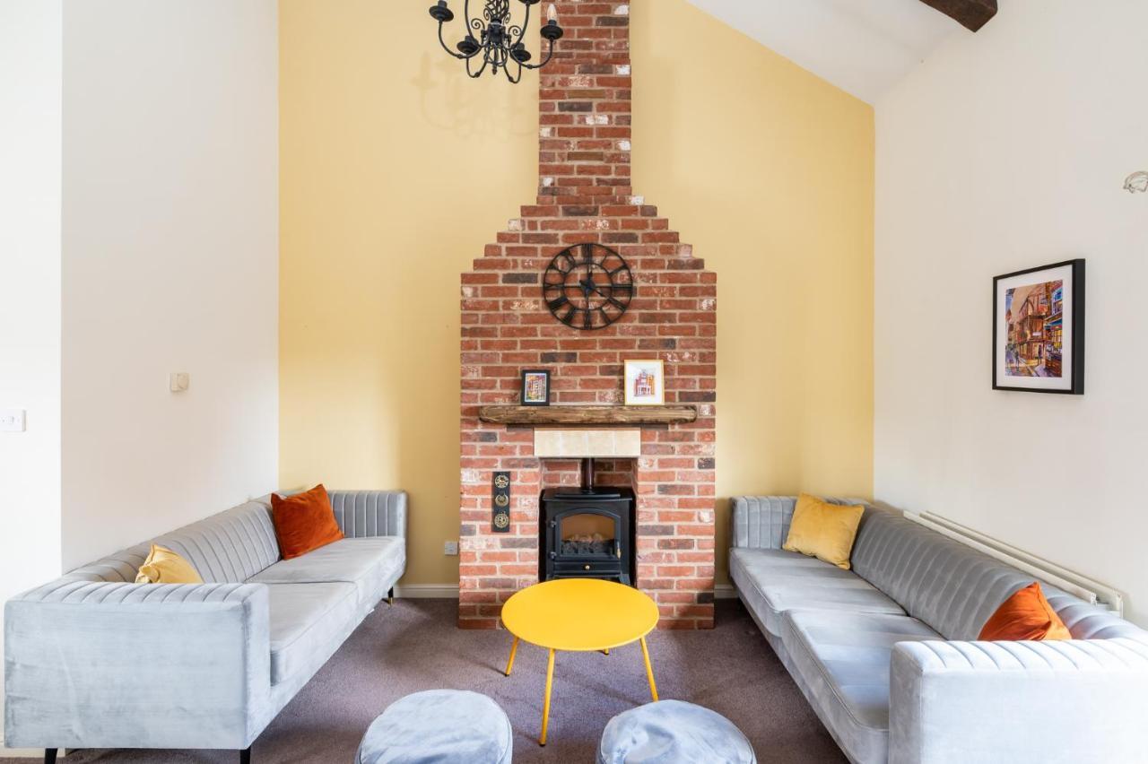 Pass The Keys Charming Cottage Near Clifton Moor 요크 외부 사진