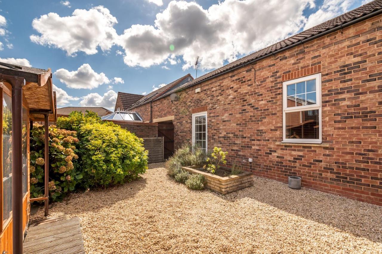 Pass The Keys Charming Cottage Near Clifton Moor 요크 외부 사진